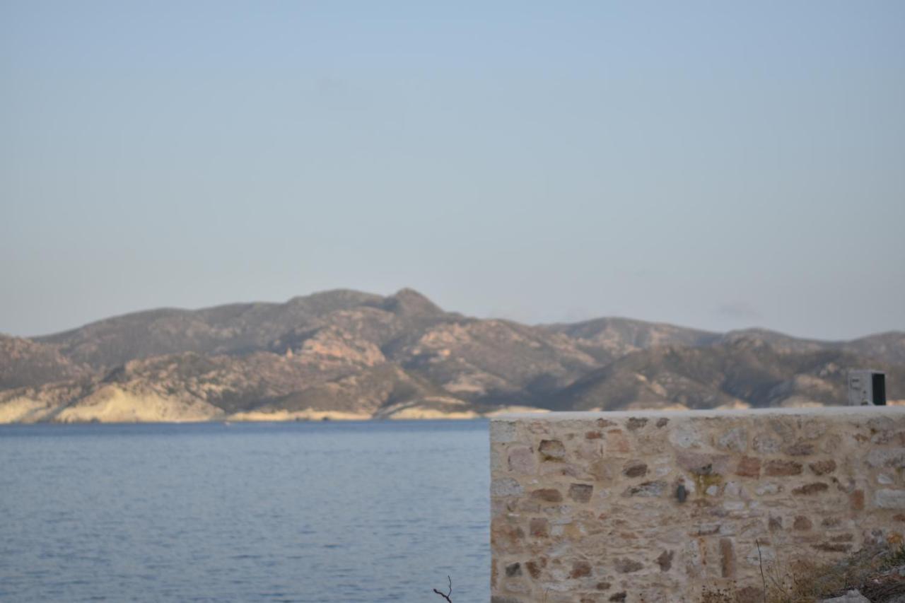 Remezzo Kimolos Bagian luar foto